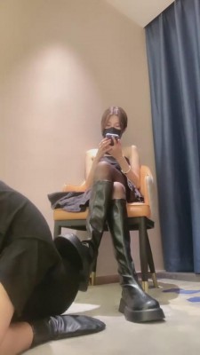 【希希子】黑丝羞辱强制ru厕奴 bf8408