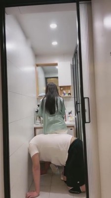 【樱桃大大】圈养家奴伺候就寝 bf8538