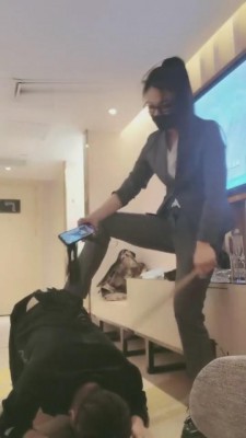 【小蚂蚁女王】职业装-白领驯化员工做人形犬-下贱狗奴 bf7082