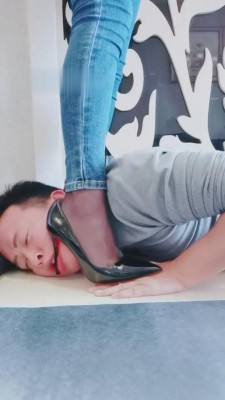 【猫神大人】人体家具桌子腿全体重深喉 bf9104