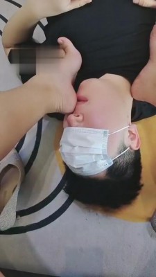 【汤六针】情侣主羞辱脚下奴【完整版】 bf4761