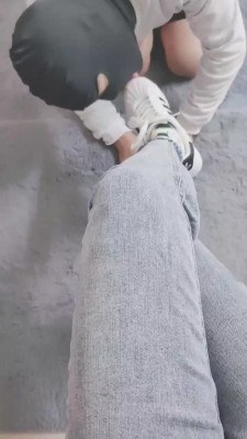 【灵竹】舔小白鞋/白棉袜深喉 bf21669