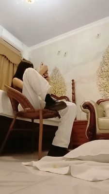 【思思S】东莞学生主S辱狗奴【双视角版】  JS23030501