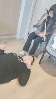 【爆爆】四素人学生主全程高压暴打【续集】 bf27322