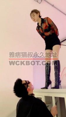 【宇婉莹】圈养犬化-高跟靴tj/耳光/口水吐脸【下】 bf32541