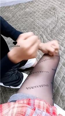 【英英】高跟黑丝踩虐地毯狗 JS240802-42