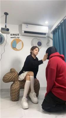 【素人挖掘机】素人小姐姐-小白鞋及膝白袜虐杀 bf46187