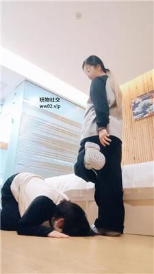 【聪慧cc大人】脏运动鞋踩虐/耳光/衣架抽 JS241109-5