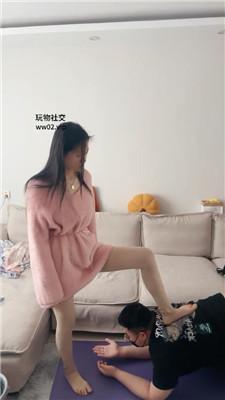 【埋汰】粉系小主玉足蹂躏家奴 bf47197