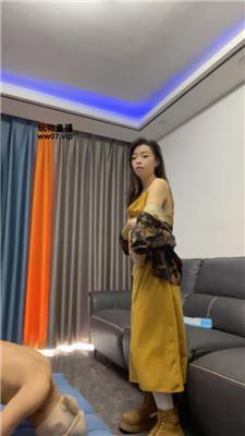 【依依】短靴白丝诱惑脚下骚奴 bf51140