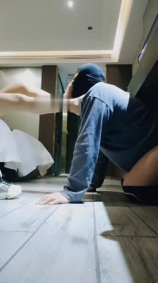 【夏彤】手铐捆绑-骑马踩踏鞭打 JS250313-3