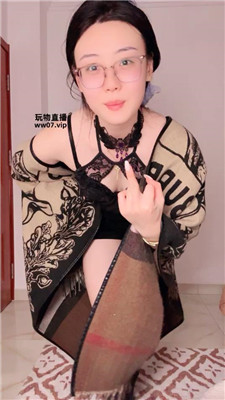 【夏主】寸止裸足搓脚无脑服从    250316-13