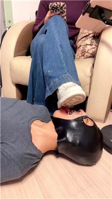 【玥野兔】近距离-物化人体擦鞋器 JS251128-34